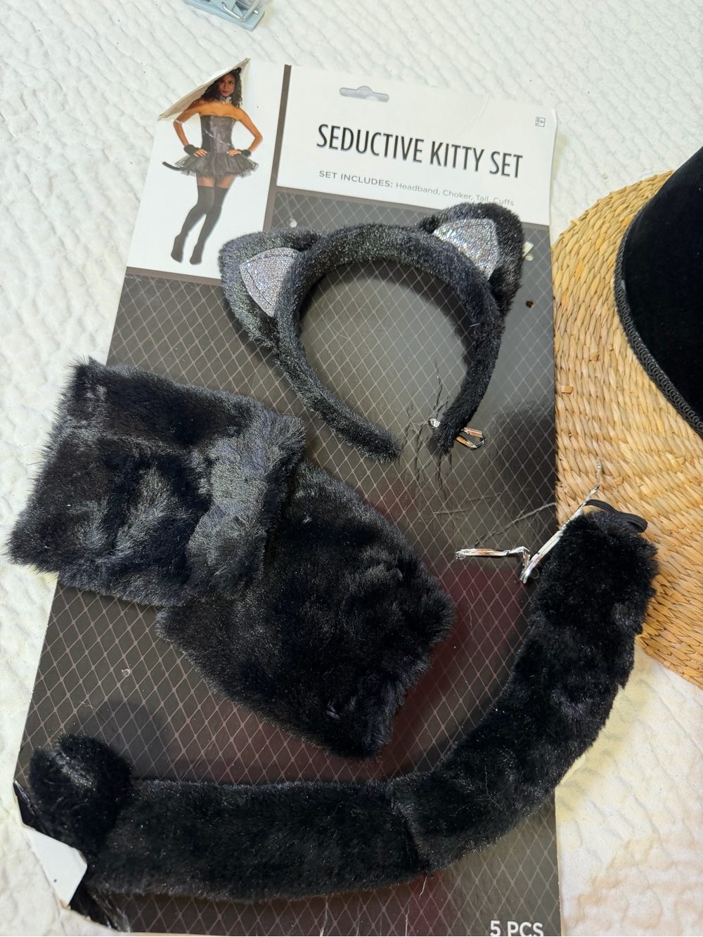 Seductive kitty set